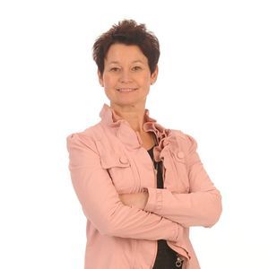 Meet your Posher, Twila